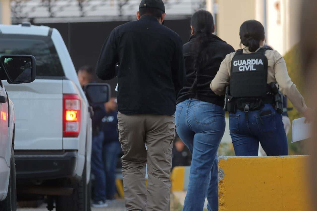 Detienen a 7 de 8 escoltas relacionados con el asesinato del alcalde Carlos Manzo