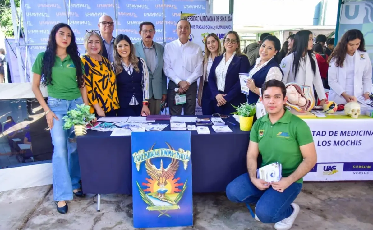 El Alcalde Antonio Menéndez da inicio a la Jornada de Orientación Vocacional COBAES 2025