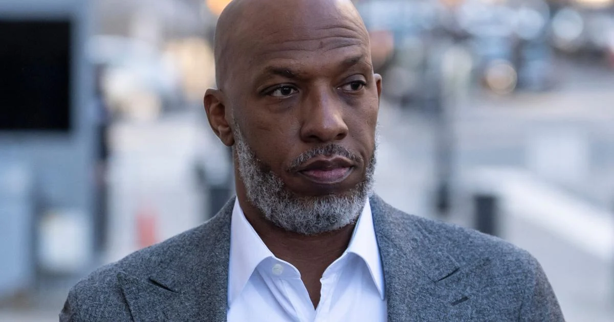 El entrenador de los Trail Blazers de Portland, Chauncey Billups, se declara inocente en el caso de juegos de póker arreglados.