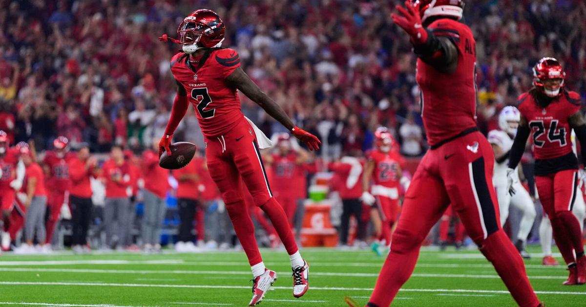 Los Tejanos logran 8 capturas y Calen Bullock provoca 3 entregas de balón en la victoria de Houston 23-19 sobre los Bills.