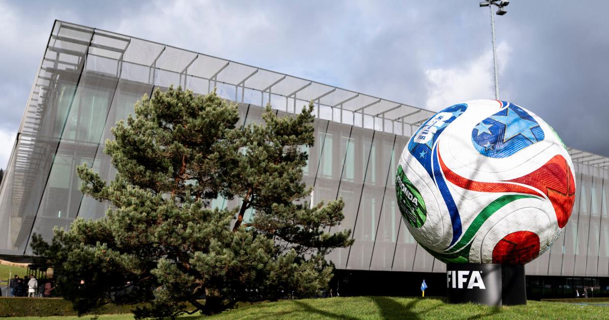 México denuncia restricciones de visa para funcionarios antes del sorteo de la Copa del Mundo.