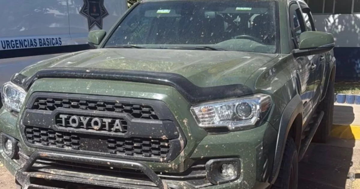 ¡Cargadores encontrados! Intervienen una camioneta en Canal 7, Culiacán