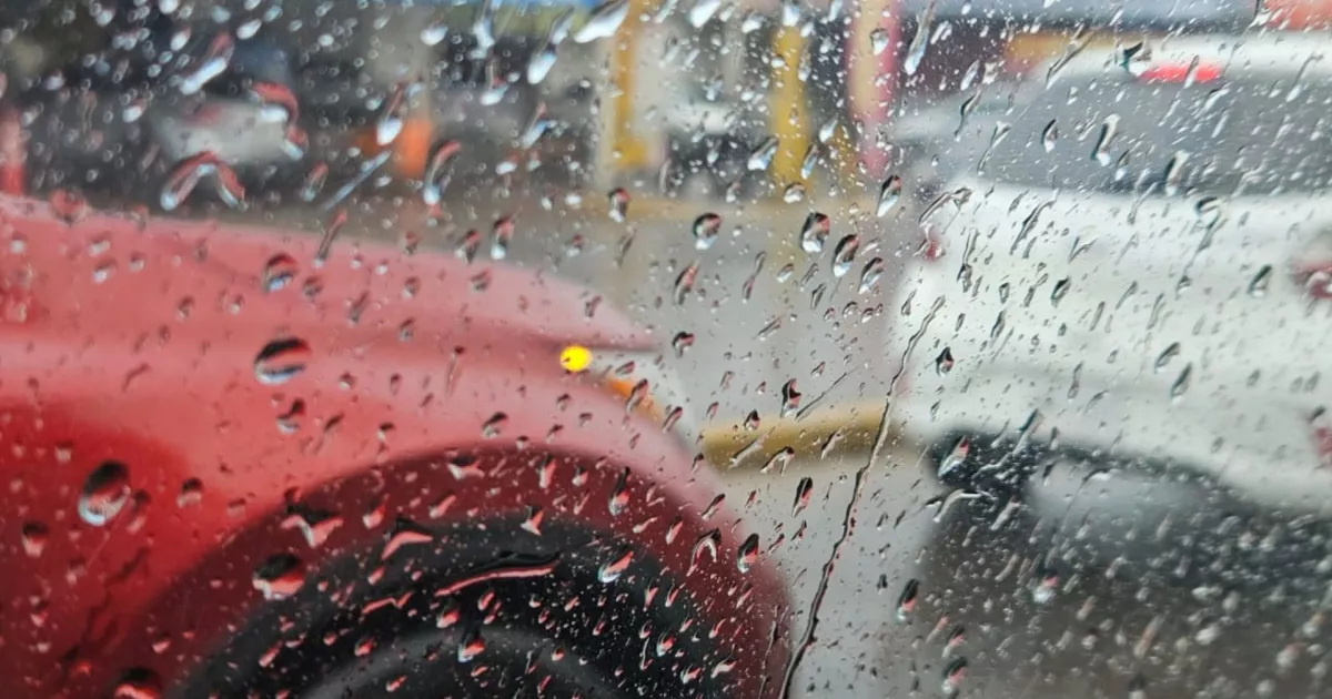 🌧️ ALERTA: ¡Se espera aguanieve! Continúan las lluvias en Sinaloa esta noche y madrugada en estos municipios