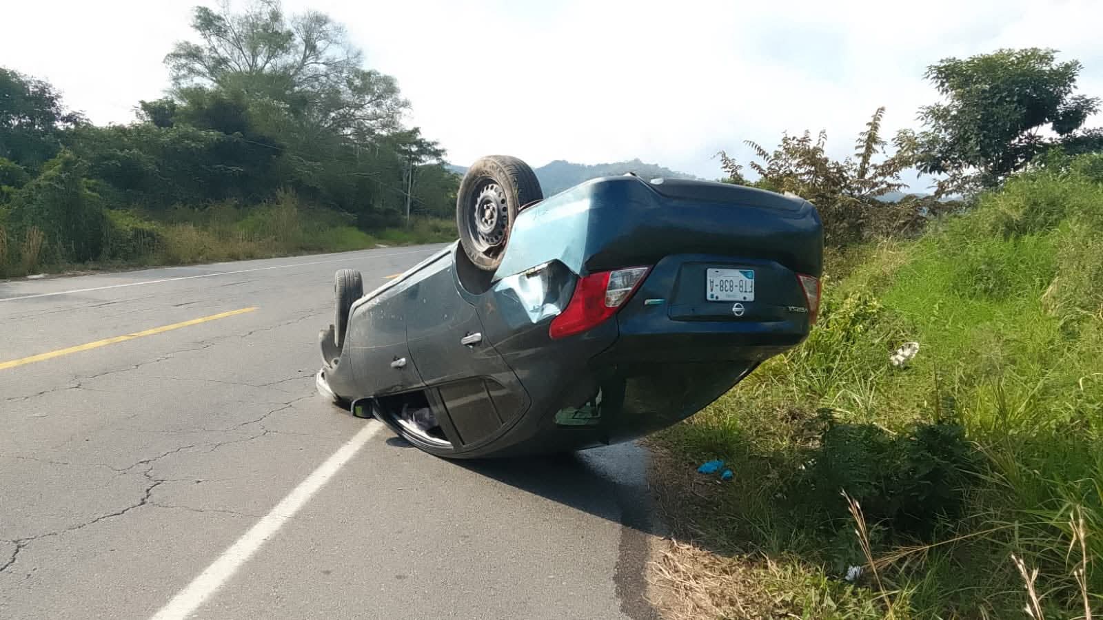 Accidente en la carretera 200 de Cabo Corrientes ocasiona daños materiales