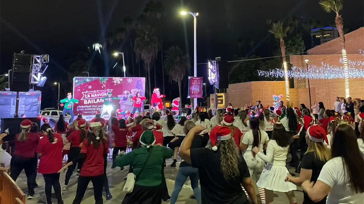 Ahome despierta la magia navideña con una masterclass que reúne cientos de juguetes