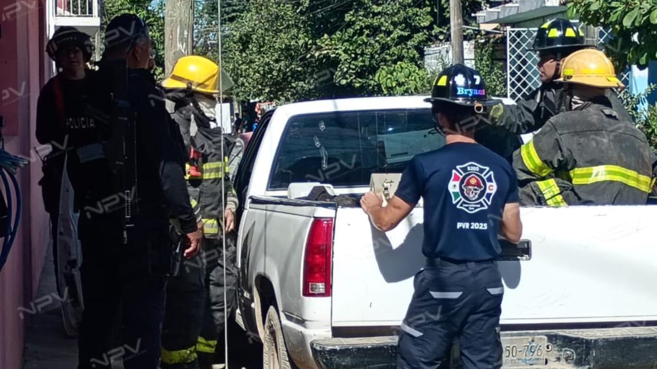 Bomberos controlan fuga de gas en la colonia Niños Héroes de Ixtapa