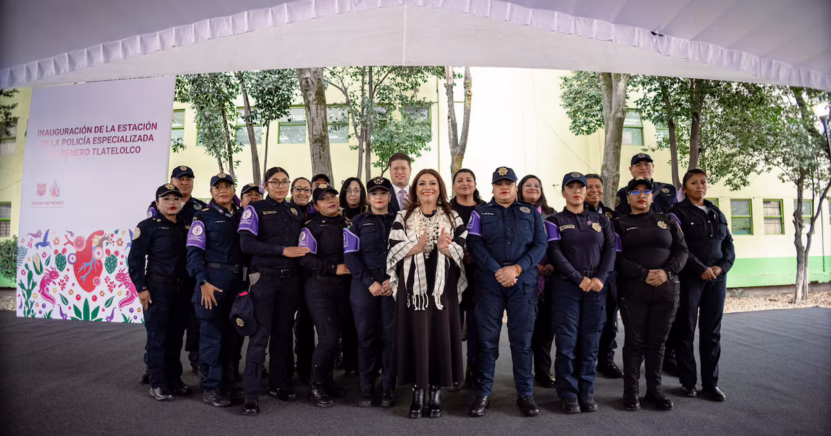 Clara Brugada presenta la primera estación de policía enfocada en género