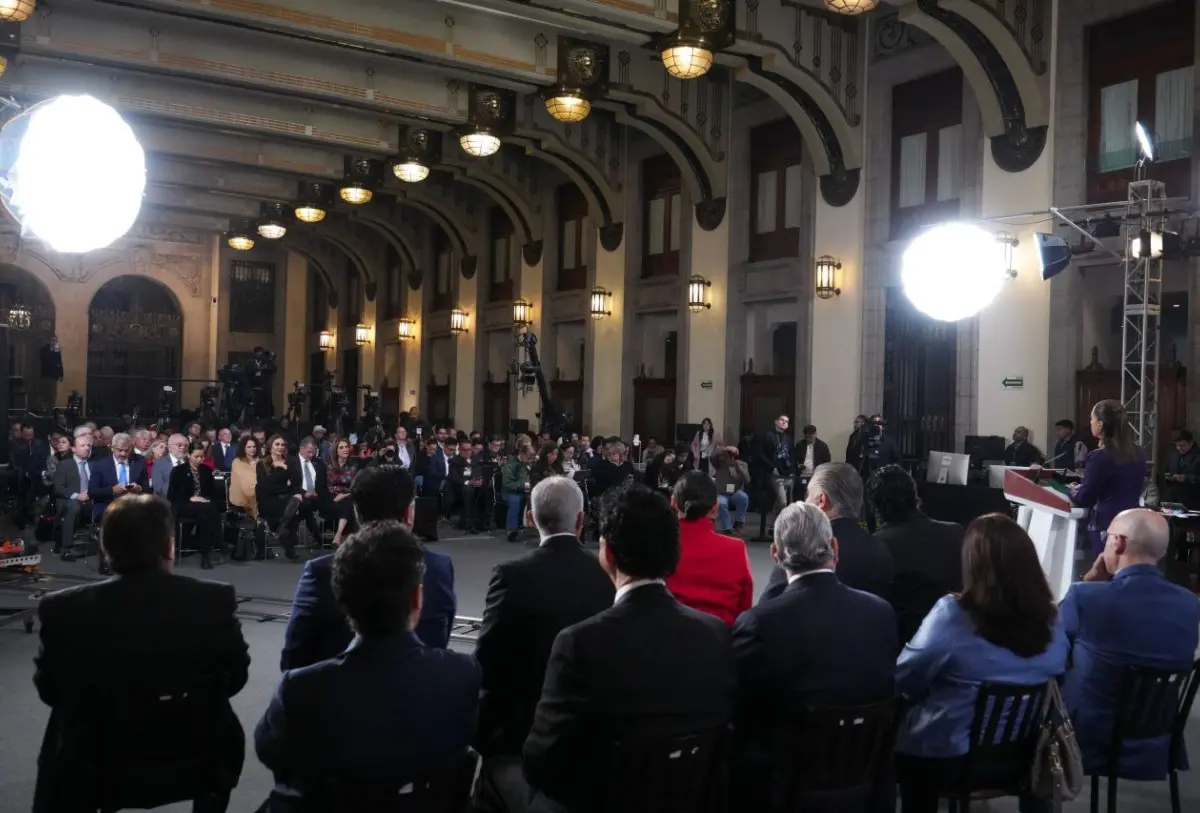 Claudia Sheinbaum confirma un aumento histórico del 13% en el salario mínimo para 2026