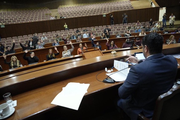 El Congreso de Sinaloa ratifica la revocación indefinida de licencias para choferes condenados por acoso sexual