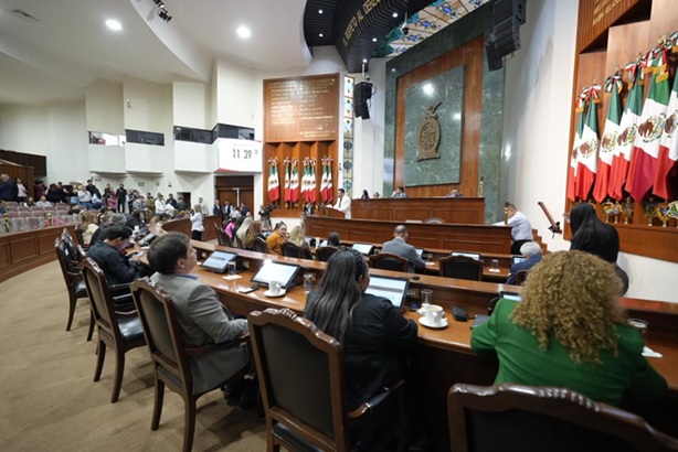 El Congreso examina tres propuestas sobre el derecho a la información