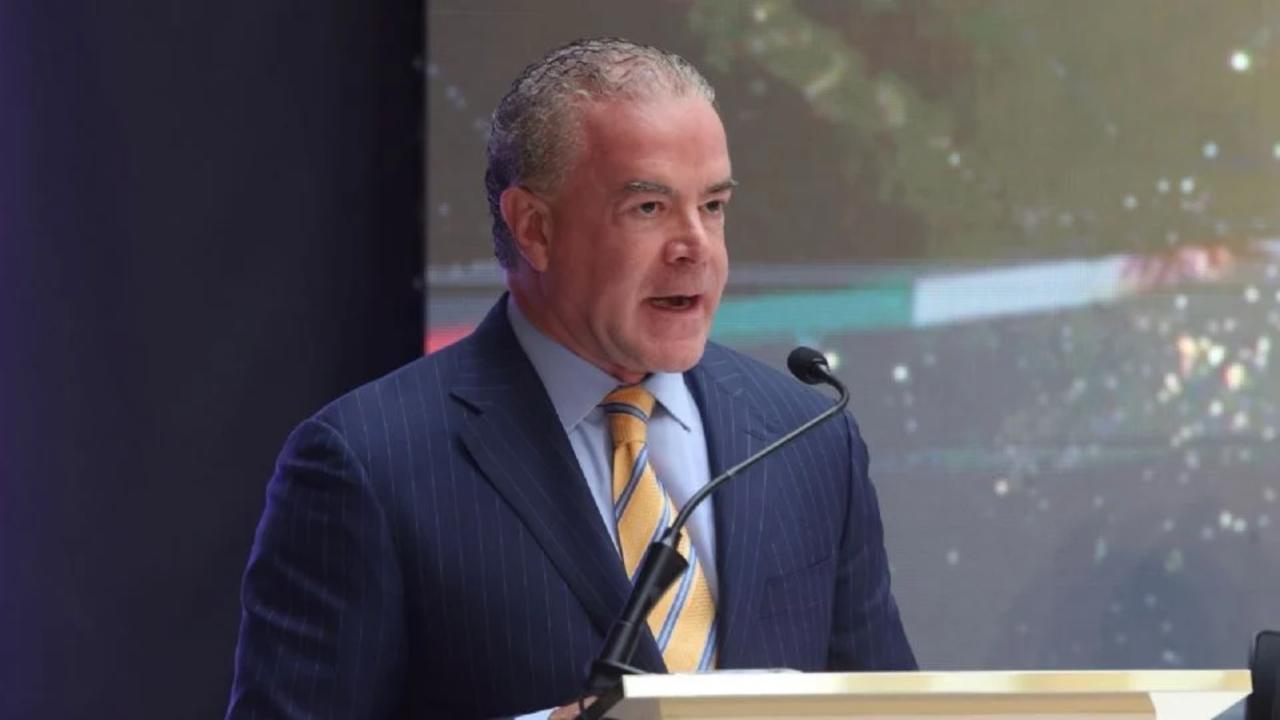 El juez otorga suspensión a Raúl Rocha Cantú frente a la orden de arresto.