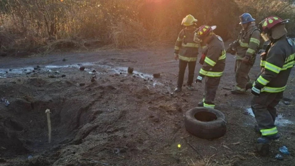 Emergencias en Tlajomulco tras fuga de combustible en ducto de Pemex