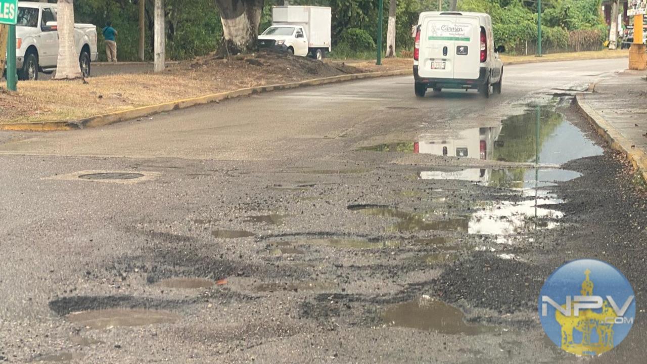 La Avenida Prisciliano Sánchez presenta un mal estado por baches tras las fuertes lluvias