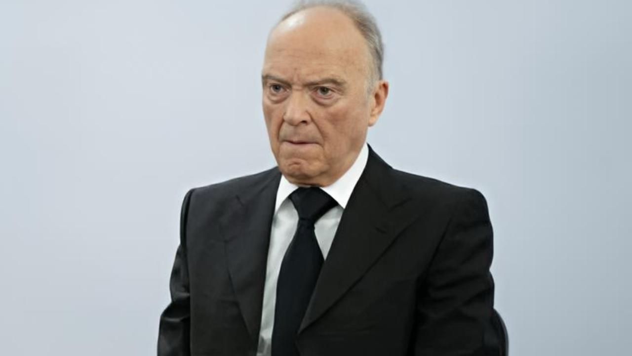 La FGR de Gertz gasta más de mil millones de pesos en seguros médicos exclusivos