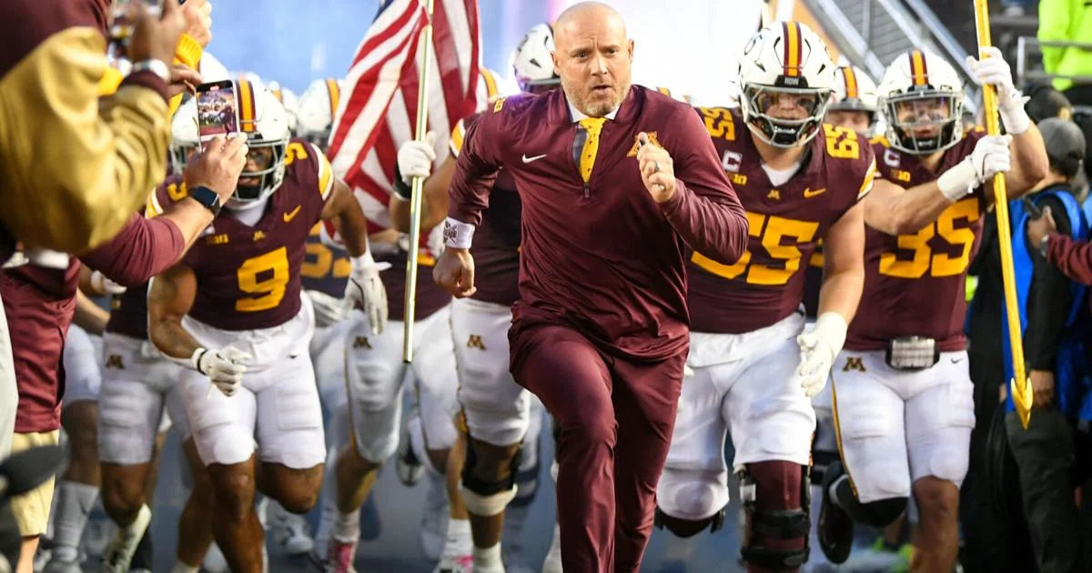 Los Lobos reciben una inesperada invitación al Tazón Rate contra Minnesota.