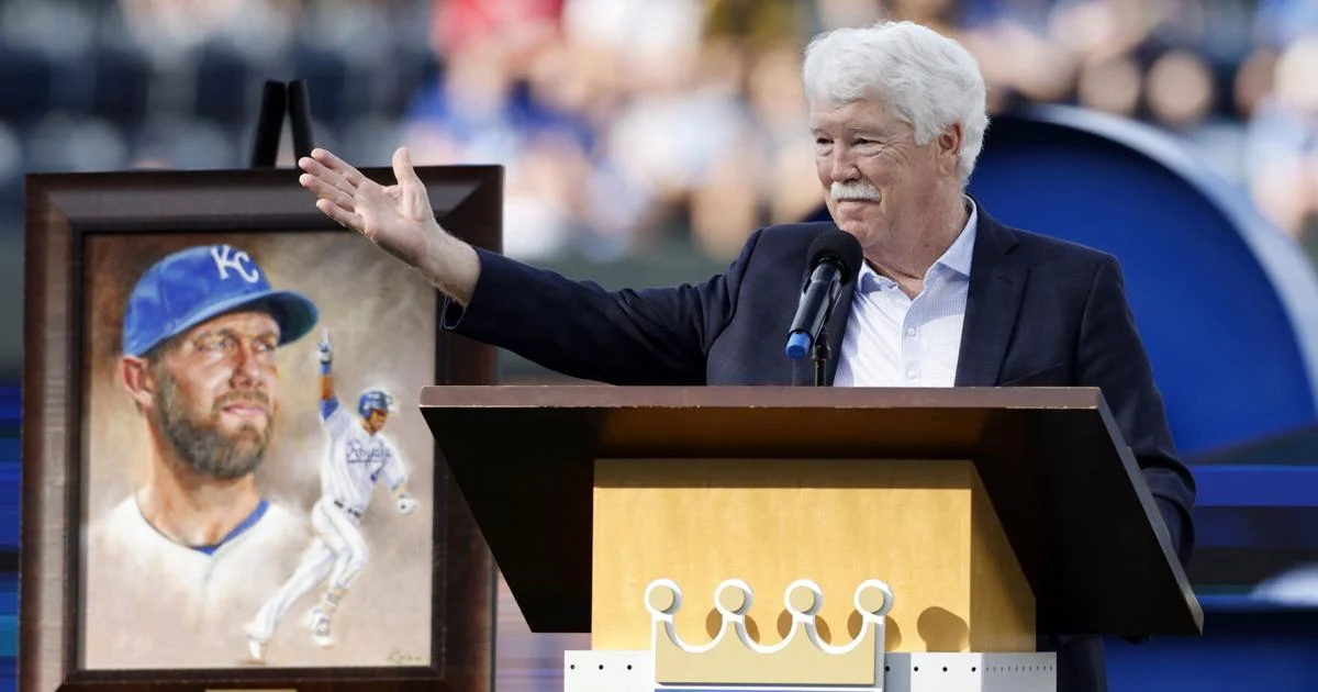 Los Reales enfrentan una difícil decisión sobre su estadio mientras los Chiefs se mudan a Kansas.