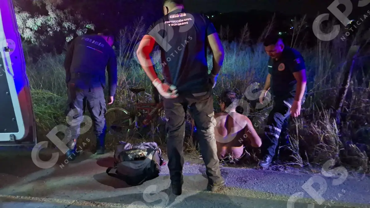 Motociclista y ciclista heridos en un grave accidente en la avenida Guadalajara de Puerto Vallarta