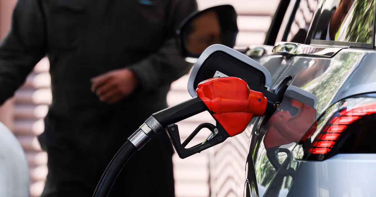Profeco y ASEA multan a 161 gasolineras y registran 43 denuncias por irregularidades en el despacho de litros