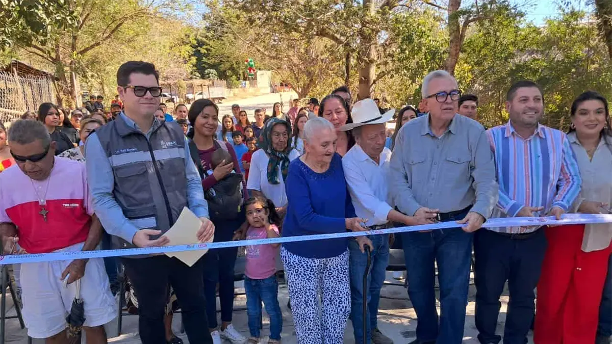 Rocha Moya presenta nuevas obras de pavimentación y alumbrado en Badiraguato