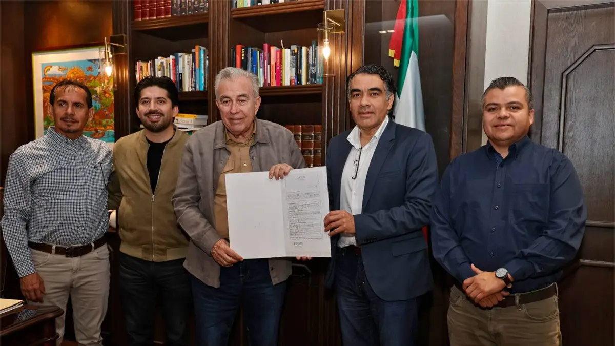 Rocha Moya y el Director de INSUS presentan terrenos para la construcción de Viviendas del Bienestar