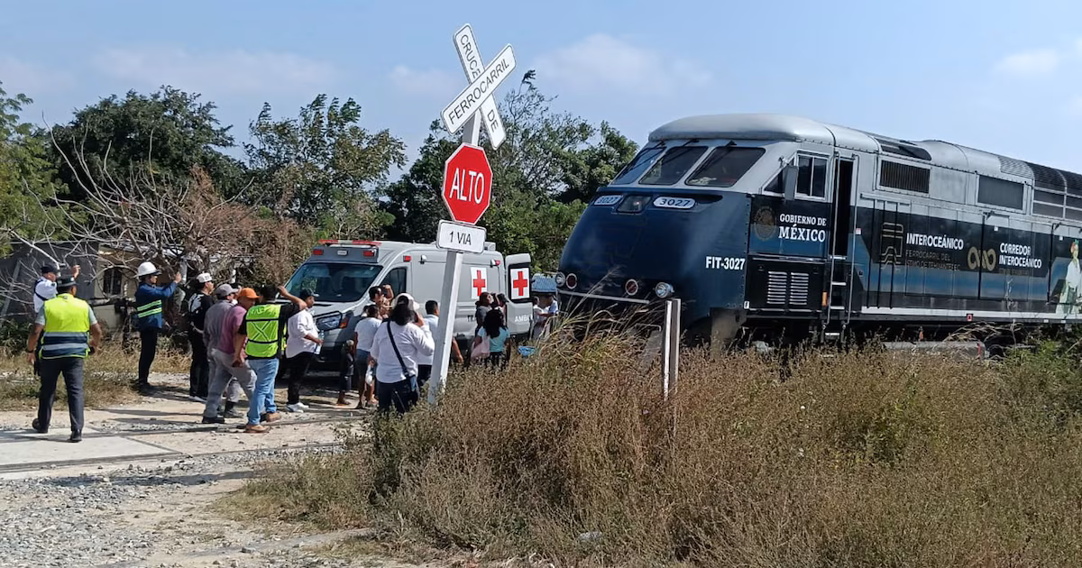 Tren Interoceánico en Oaxaca: Zoé Robledo informa sobre 15 hospitalizados tras el descarrilamiento en vivo