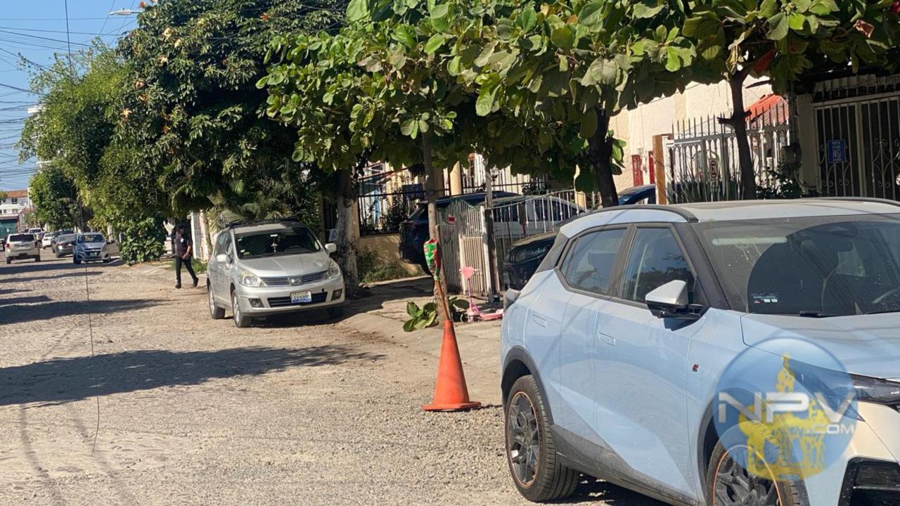 Vecinos alertan sobre la usurpación de espacios de estacionamiento en Palmar de Aramara