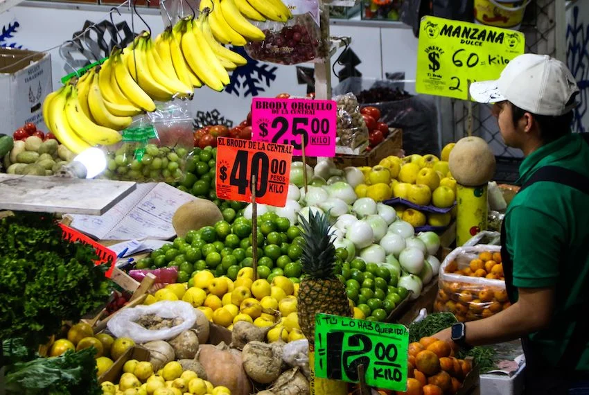 Aumento del 4.4% en el costo de la 'canasta básica alimentaria' en zonas urbanas de México