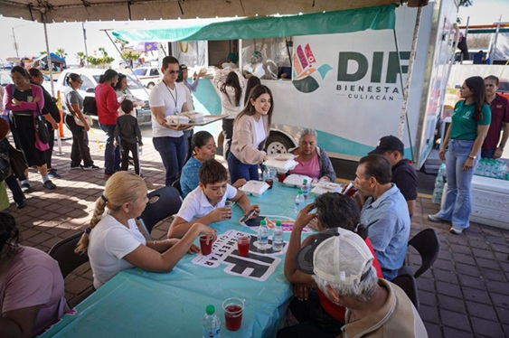 DIF Culiacán brinda comida y apoyo a las familias en espera en el Hospital General