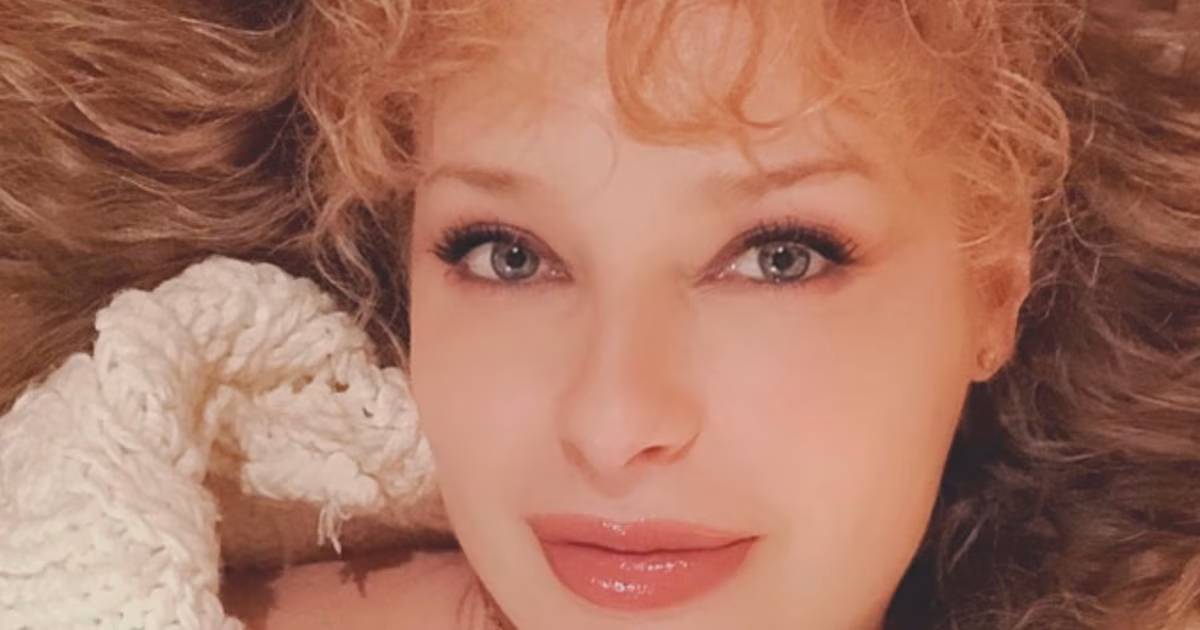 Joana Benedek, la antagonista de Televisa que dejó todo por su espiritualidad, vuelve y así se ve hoy