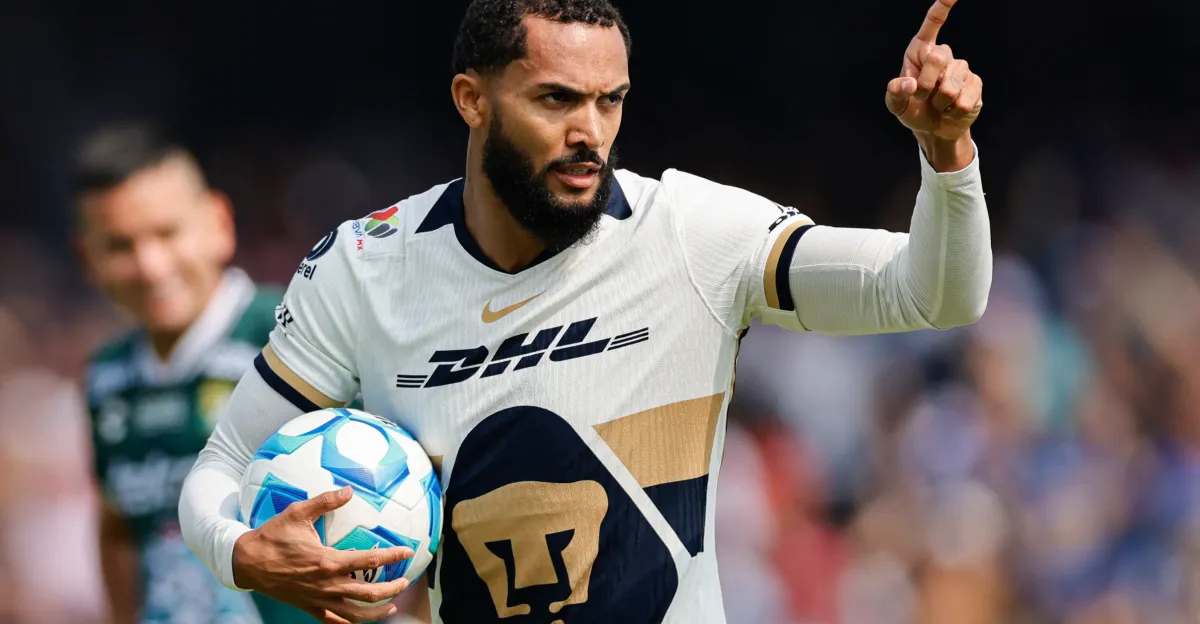 Los Pumas luchan y logran el empate contra León.