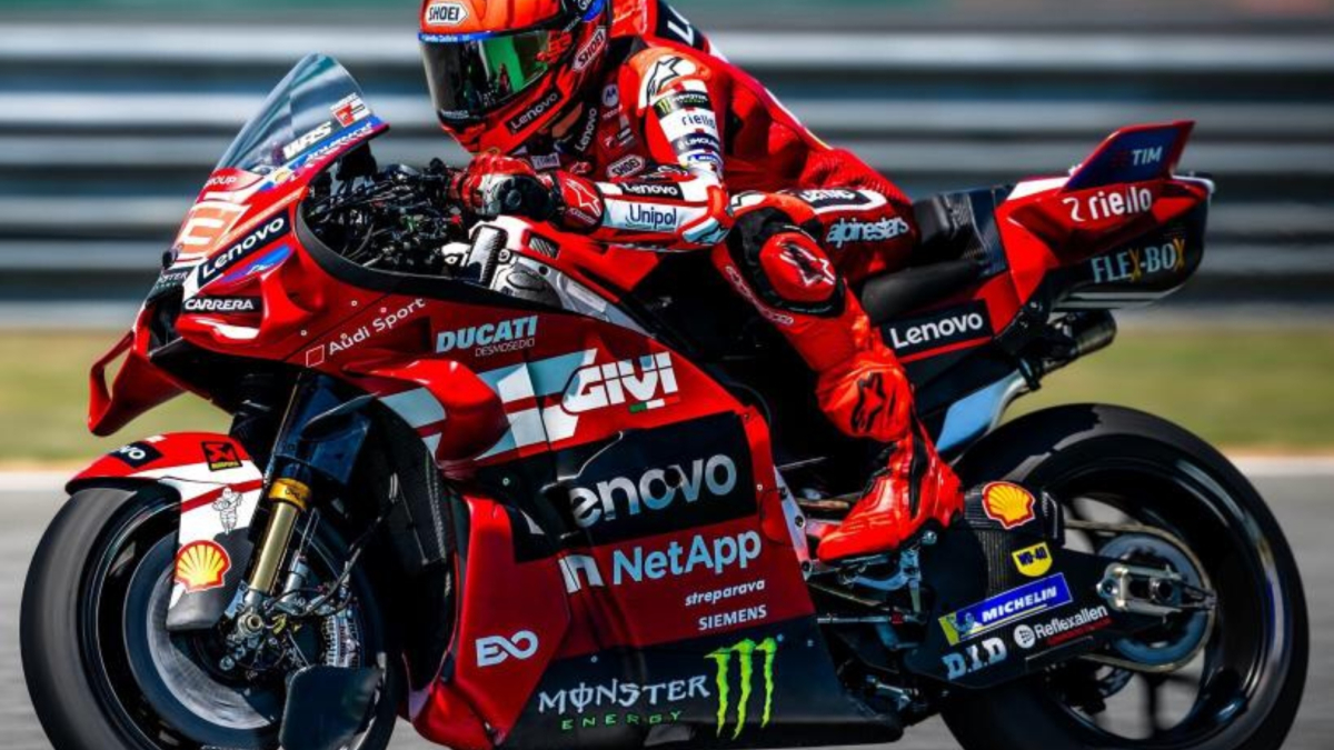 Marc Márquez marca el ritmo en la pretemporada de MotoGP en México.