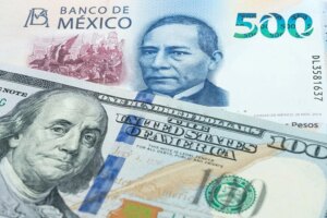 El peso supera los 18 por dólar tras la sorpresiva reducción de tasas de Banxico.