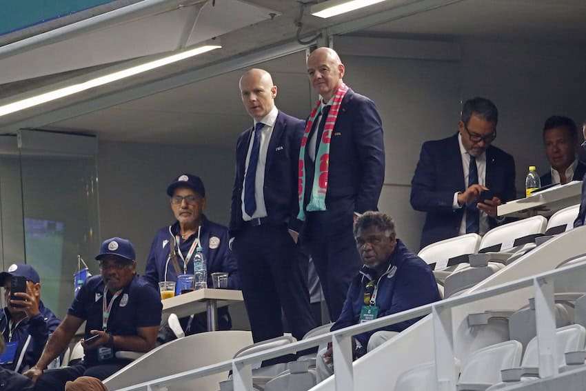 El presidente de la FIFA, Infantino, asiste al clasificatorio en Guadalajara, mostrando su confianza en México como sede del Mundial.