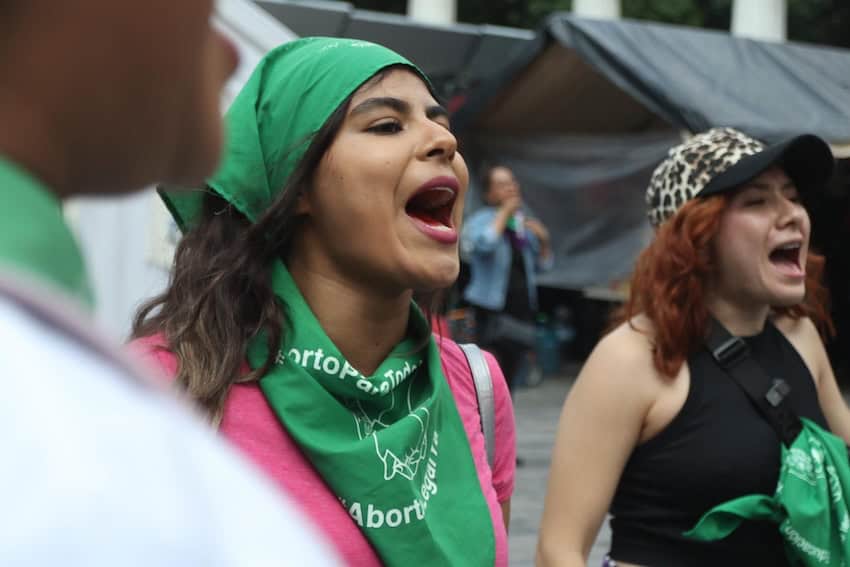 La victoria de los activistas permite que el IMSS ofrezca servicios de aborto en hospitales públicos en 25 estados.