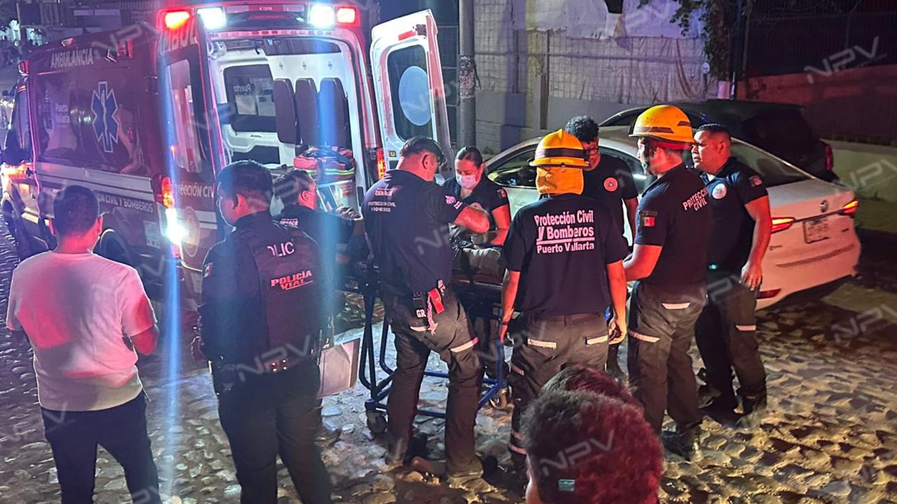 Motoloco embiste a una mujer en El Coapinole