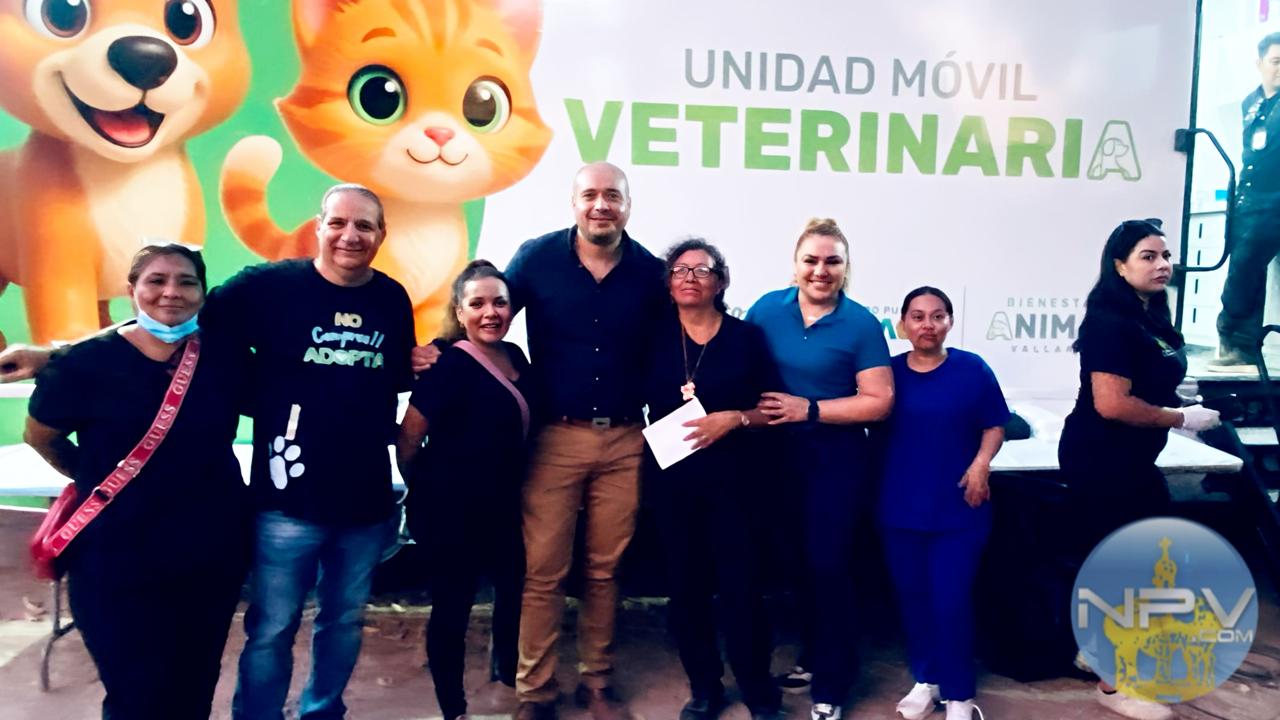 Inauguran una unidad veterinaria móvil en la colonia San Miguel de Puerto Vallarta