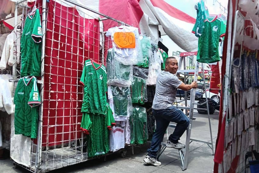 Informe de Deloitte: México podría ganar hasta 2.25 mil millones de dólares por ser sede de la Copa Mundial