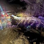 Se desplomó una de las vigas del puente de La Desembocada.