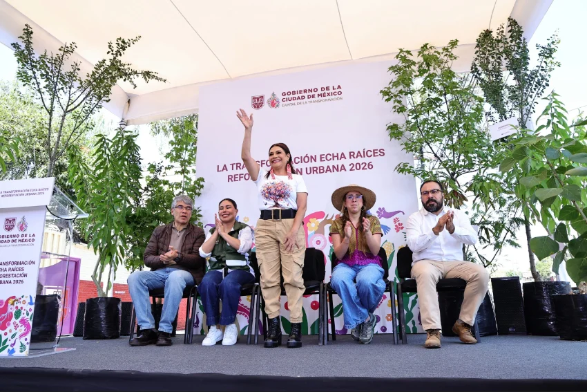 La Ciudad de México impulsa un proyecto para plantar un millón de árboles nativos en barrios vulnerables antes de 2030.