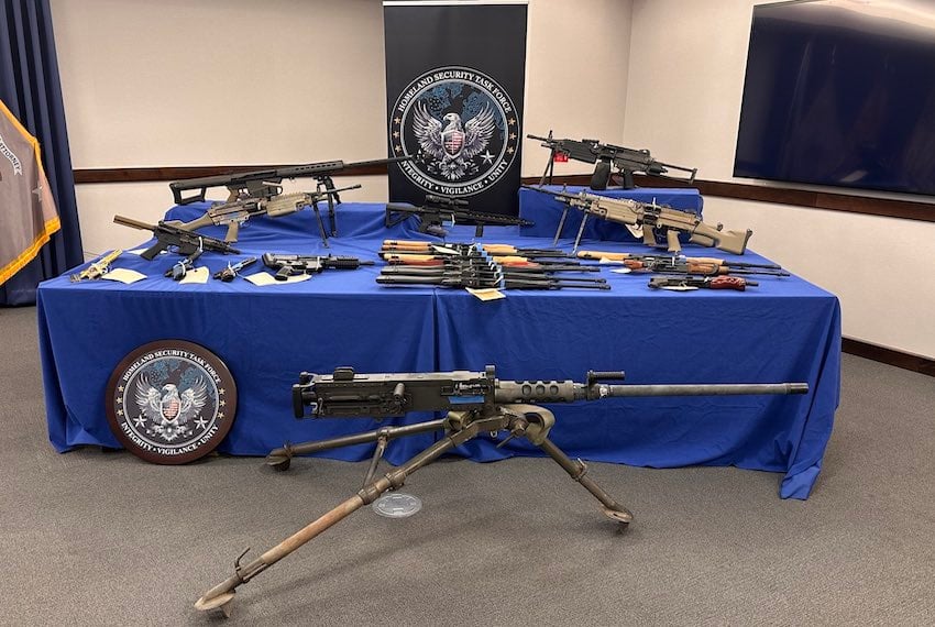 La fuerza de tarea de EE. UU. desmantela una red de tráfico de armas en la frontera de Arizona.