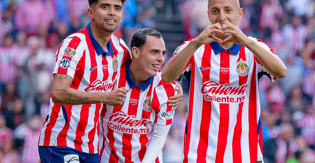 Pachuca y Chivas luchan por un emocionante empate