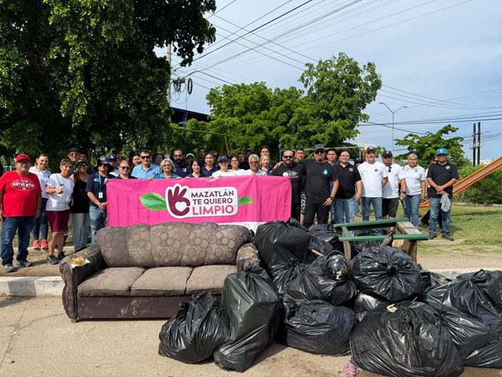 Recogen 600 bolsas de basura en una jornada de limpieza en Mazatlán