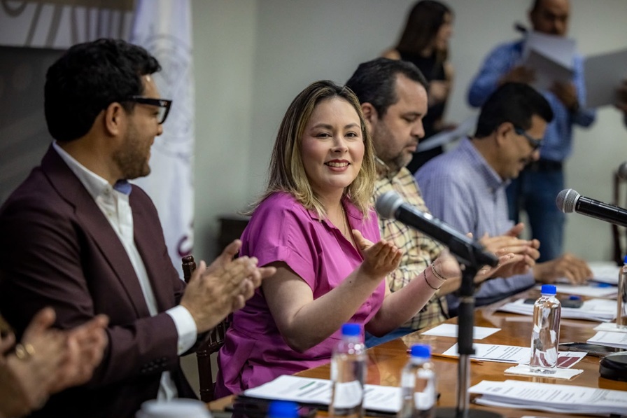 Sinaloa avanza en proyectos de vivienda y seguridad jurídica, según Yeraldine Bonilla