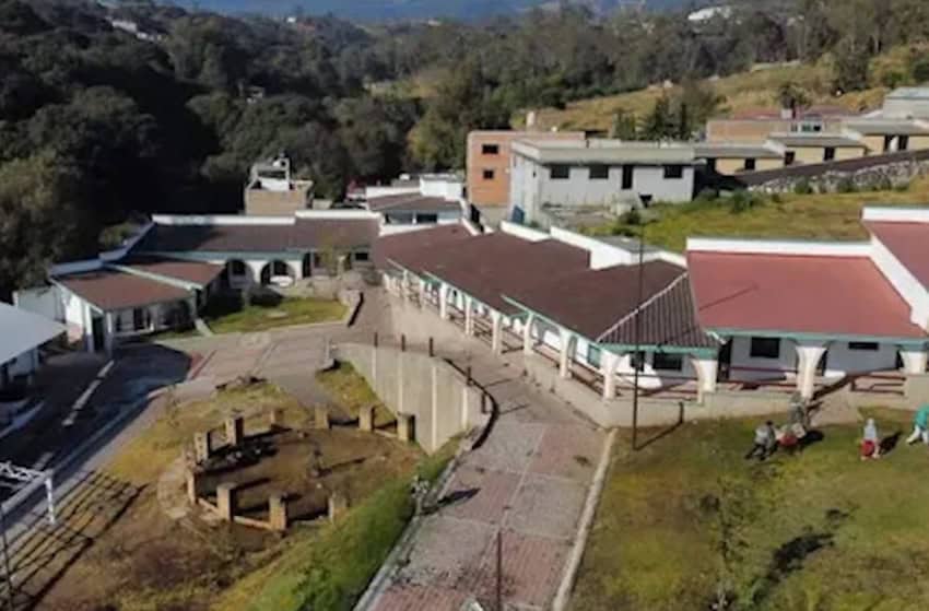 Una famosa finca de narcos en Morelos se transformará en una escuela y centro de salud.