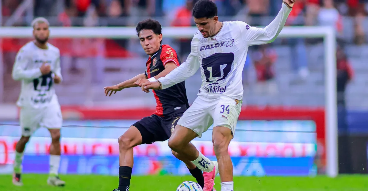 Atlas y Pumas se enfrentan en un empate promedio