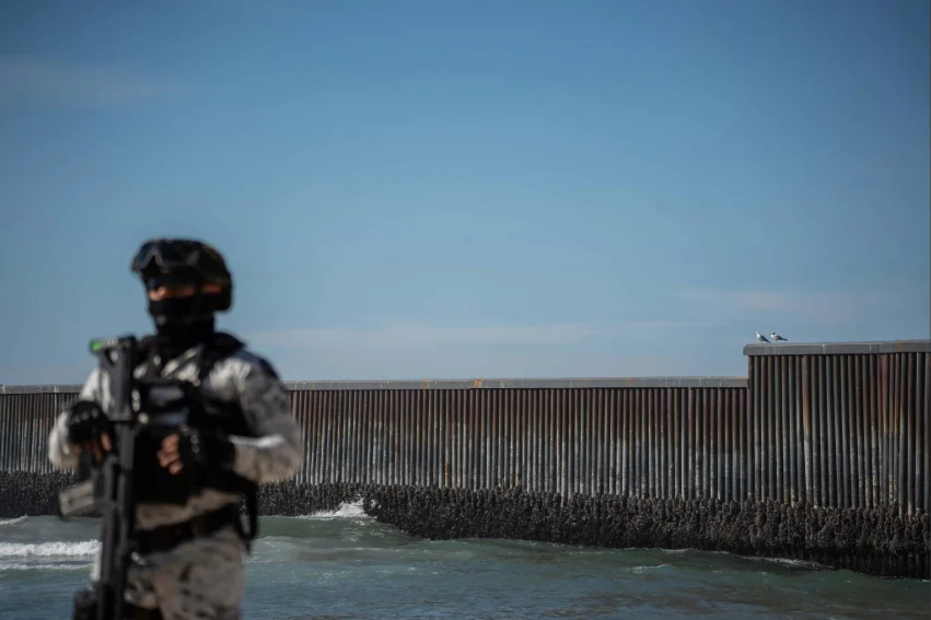 Ejército mexicano derriba dron y captura a su operador en Tijuana gracias a inteligencia estadounidense
