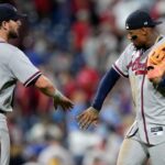 Los Bravos vencen a los Filis 5-2 mientras Chris Sale supera a Cristopher Sánchez