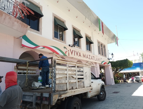 Mazatlán alista un vibrante desfile del 16 de septiembre con 11 escuelas confirmadas